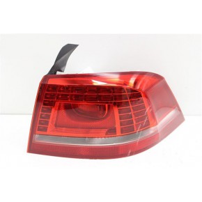 Задний фонарь внешний правый (седан) - led (диоды) Volkswagen Passat B7