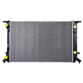 Радиатор охлаждения Audi Q5