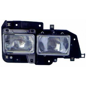 Правая фара Isuzu NPR / NHR