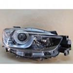 Правая фара +/- корректор Mazda CX5