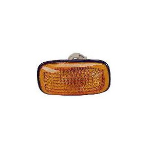 Повторитель поворота в крыло л п прямоугольный желтый Nissan Maxima QX CA33