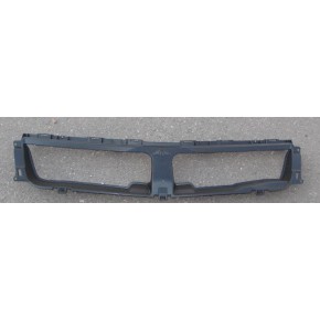 Решетка радиатора внутренняя черная Suzuki Grand Vitara