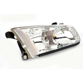 Правая фара без корректора Toyota Camry V20