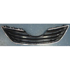 Решетка радиатора хром - черная Toyota Camry V40