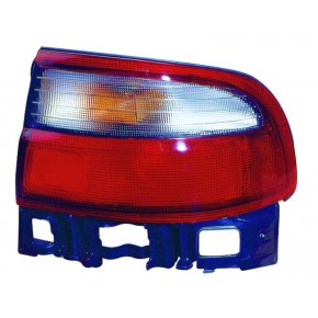 Задний фонарь внешний правый (4 дв) Toyota Carina E / Corona / Caldina