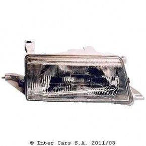 Правая фара Toyota Carina 2 AT171 AT181