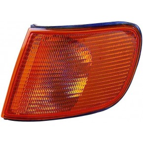 Указатель поворота угловой правый желтый Audi 100 C4