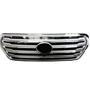 Решетка радиатора с отв под камеру (оригинал) Toyota Land Cruiser 200