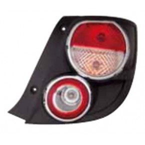 Задний фонарь внешний правый с хромированным ободком (хэтчбэк) Chevrolet Aveo T300