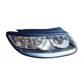 Правая фара +/- корректор внутри черная Hyundai Santa FE - 2 поколение