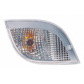 Указатель поворота угловой правый белый Mercedes Atego