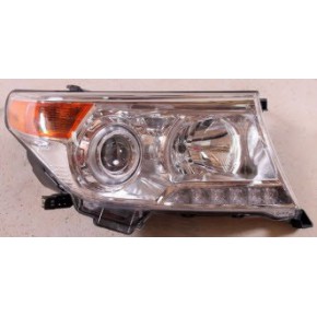 Фара правая Toyota Land Cruiser 200