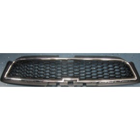 Решётка радиатора верхняя с хром молдингом Chevrolet Captiva