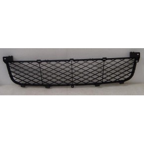Решётка в передний бампер Suzuki Grand Vitara