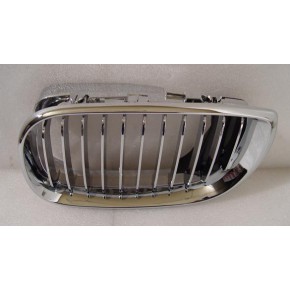 Решётка радиатора левая хром BMW E46 седан / универсал