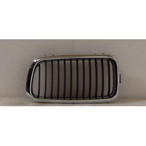 Решётка радиатора левая хром/черная BMW E38
