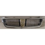 Решётка радиатора вертикальные полоски под значок (япония) Nissan Almera N16