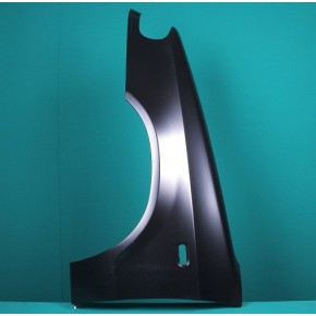 Крыло переднее левое с отверстием под повторитель Skoda Felicia