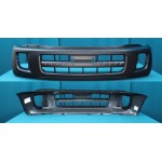 Бампер передний черный с отверстиями под расширитель Toyota RAV4 - 2 поколение
