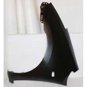 Крыло переднее левое с отверстием под повторитель Toyota Prius