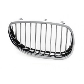 Решётка радиатора правая хром BMW E60