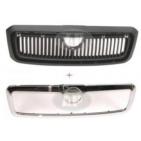 Решетка чёрная в хромированной рамке Skoda Octavia - 1 поколение