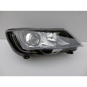 Фара правая под корректор чёрная Skoda Superb - 2 поколение