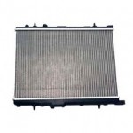 Радиатор охлаждения двигателя 562x380 1,4/1,6/2,0 mкпп/aкпп +a/c Peugeot 206