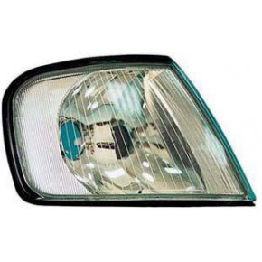 Указатель поворота правый белый Audi A3 8L