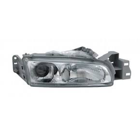 Фара правая Mazda 626 GE