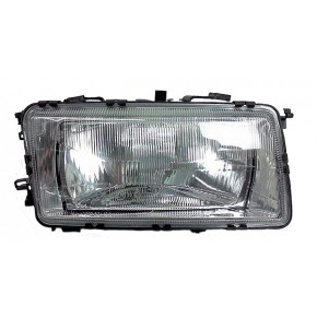 Фара правая Audi B3