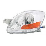 Фара левая с желтым поворотником (седан) usa Toyota Yaris - 2 поколение