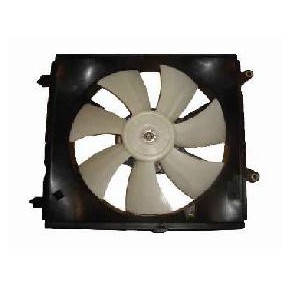 Диффузор радиатора охлаждения двигателя 3,0 Toyota Solara