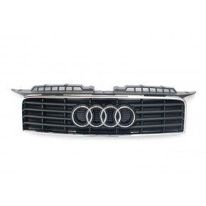 Решетка радиатора с хромированным молдингом Audi A3 8P