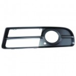 Решетка переднего бампера левая с отв под противотуманки Audi A4 B7