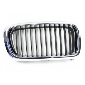 Решетка радиатора правая хром/черная BMW E38