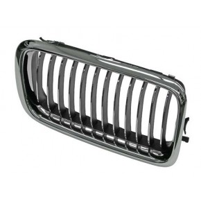 Решетка радиатора правая хром BMW E38