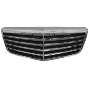 Решетка радиатора черная/хром Mercedes W211