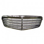 Решетка радиатора xpoм/серый Mercedes W212