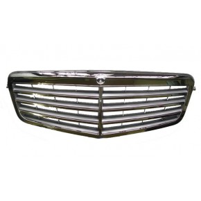 Решетка радиатора xpoм/серый Mercedes W212