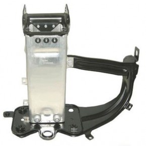 Кронштейн правой фары Mercedes W211