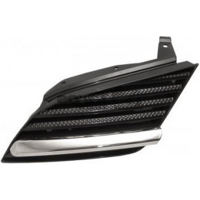 Решетка радиатора хром левая Nissan Primera P12