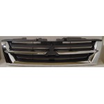 Решетка радиатора хром Mitsubishi Pajero - 3 поколение