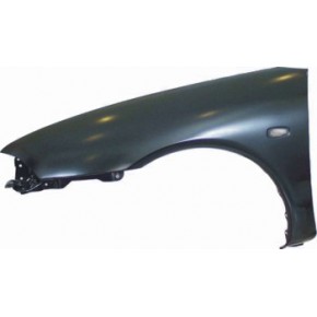 Крыло переднее левое с отверстием под повторитель Mitsubishi Carisma