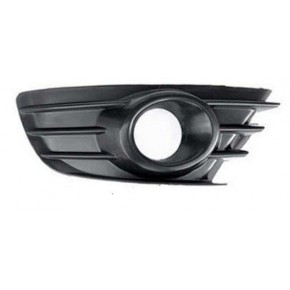 Решетка в передний бампер правая с отверстием под птф Citroen C4 Picasso