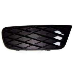 Решетка в передний бампер правая (седан)/гибрид Honda Civic - 8 поколение седан