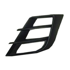 Решетка в передний бампер левая Mazda 3 - 2 поколение