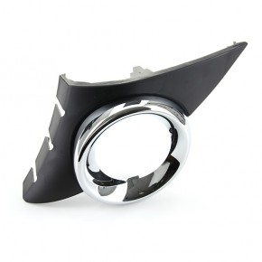 Решетка в передний бампер правая с отверстием под птф хром Peugeot 207