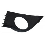 Решетка в передний бампер левая с отверстием под птф Renault Clio - 3 поколение