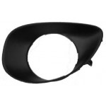 Решетка в передний бампер левая с отверстием под птф (хэтчбек) Toyota Yaris - 2 поколение